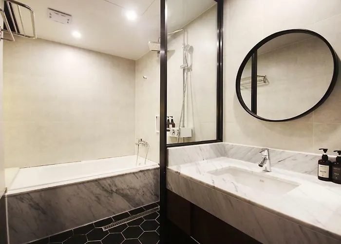 Brown Dot Seomyeon Hotel 2*