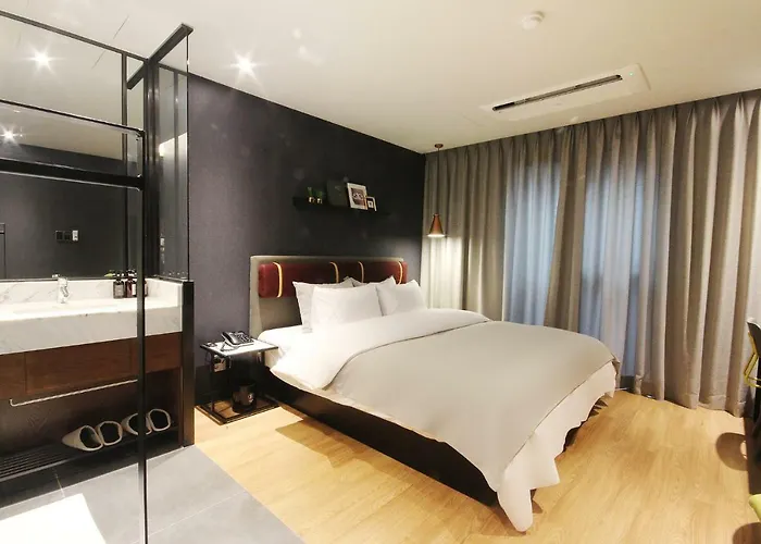 Brown Dot Seomyeon Hotel Busan