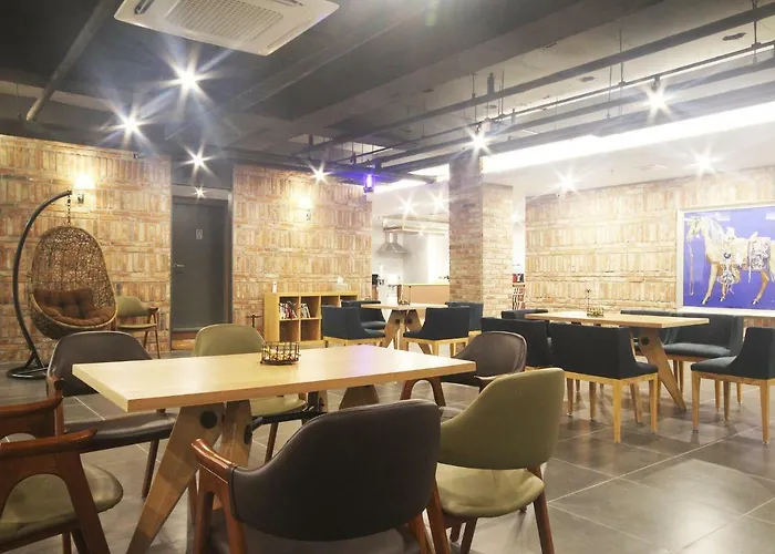 Brown Dot Seomyeon Hotel 2*