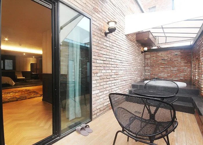 Brown Dot Seomyeon Hotel 2*